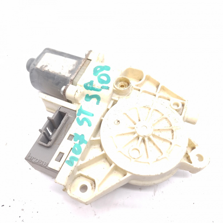 Motoras Macara Peugeot 407 2004-2011 Spate Stanga 0130822201, 999065103, Lveapd2Cem10 Brose