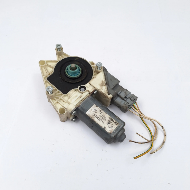 Motoras Macara Peugeot 607 (9D, 9U) 1999-2010 Fata Dreapta 9650734880, 102279400, A02278104, 0536005701 Brose