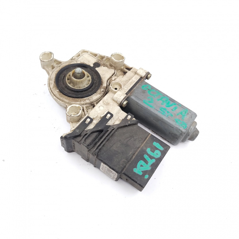 Motoras Macara Skoda Octavia 2 (1Z) 2004-2013 Spate Stanga 993424100, F005S00154, 58121906, 0536006002, 119435 Bosch, Brose