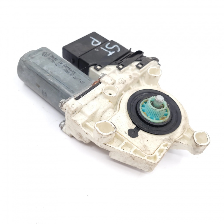 Motoras Macara Skoda Octavia 2 (1Z) 2004-2013 Spate Dreapta 997756102, 7746006002, 28035420, 0536006002, 993424200, F005S00206, 58812906 Bosch, Brose