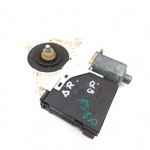 Motoras Macara Spate,dreapta Audi A3 (8P) 2003 - 2013 8P4959802B, S006079022B, 05074695, 632733, 951...