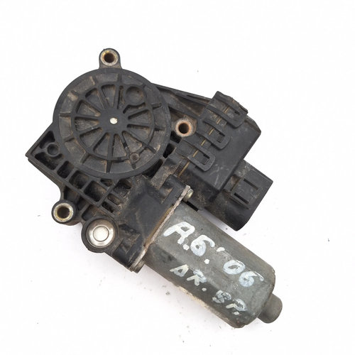 Motoras Macara Spate,dreapta Audi A6 (4B, C5) 1997 - 2005 0130821785, 1803000792, 102857XXX