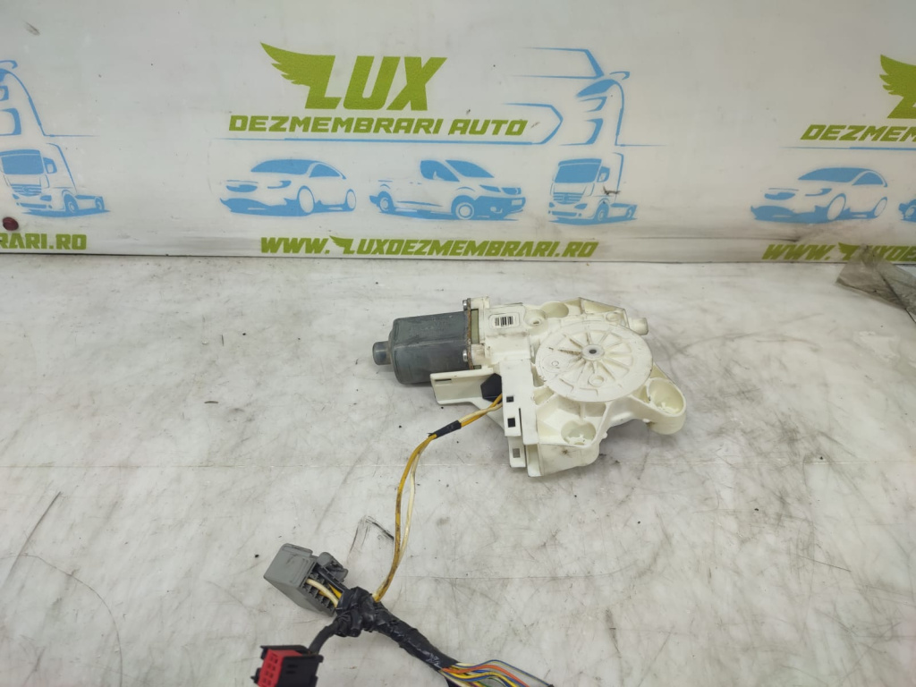Motoras macara stanga fata 0130822217 Ford Focus 2 [2004 - 2008]