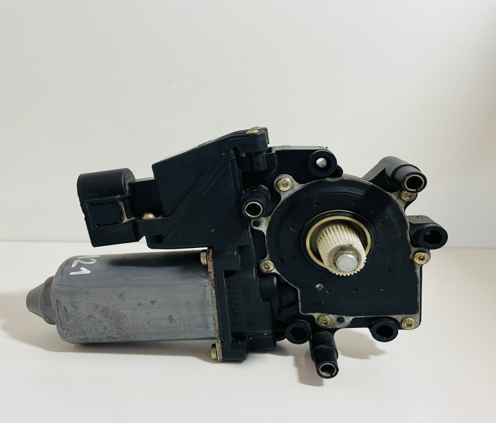 Motoras macara stanga fata 113846101 Audi A4 B5 [1994 - 1999]
