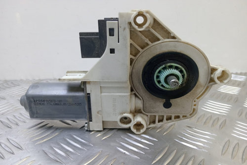 Motoras macara stanga fata 4F0959801B Audi A6 4F/C6 [2004 - 2008]