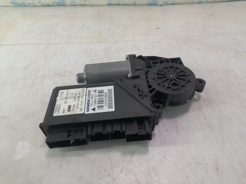 Motoras macara stanga fata 8e1959801g Audi A4 B7 [2004 - 2008] 2.0 tdi BLB