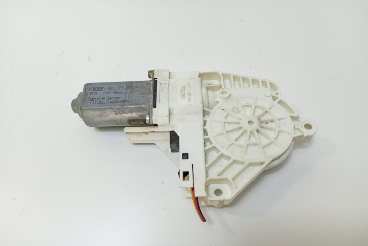 Motoras macara stanga fata 8K0959801A Audi A5 8T [2007 - 2011]