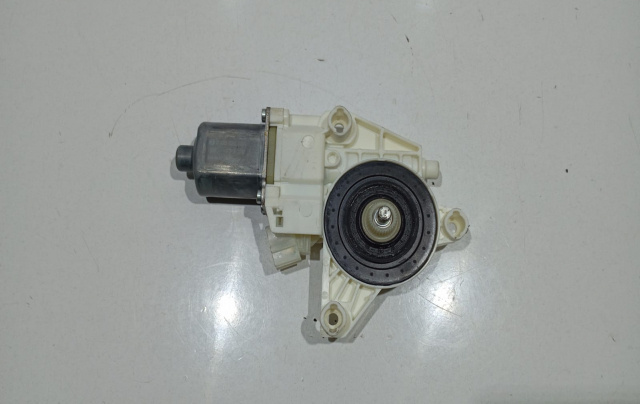 Motoras macara stanga fata A2469065100 Mercedes-Benz A-Class W176 [2012 - 2015]