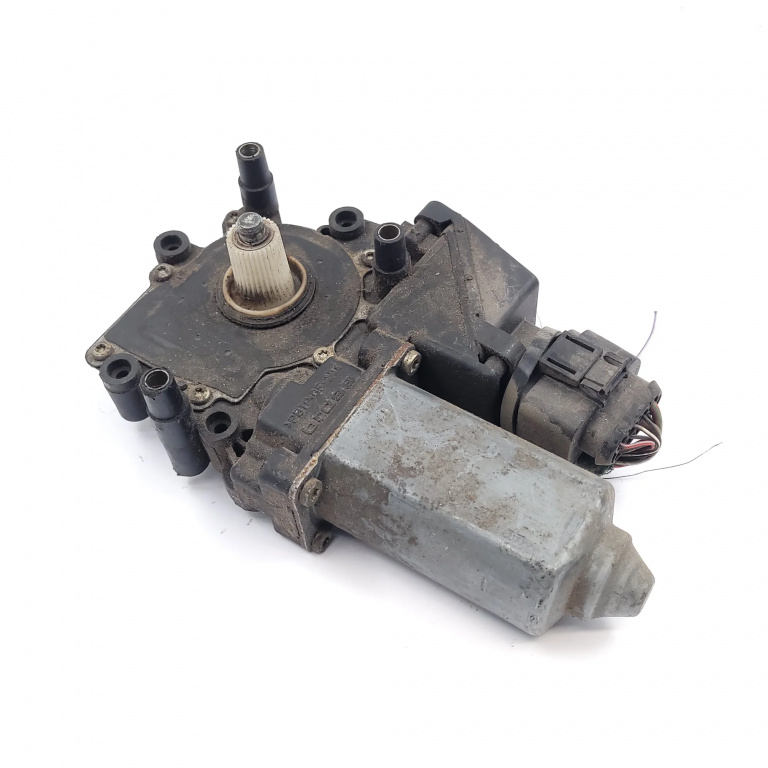 Motoras Macara Stanga,fata Audi A3 (8L1) 1996 - 2003 119024113, 050719404197, 119024-113, 0536001401
