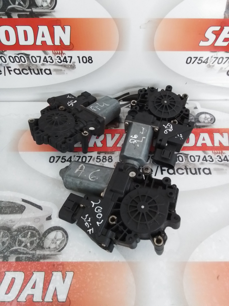 Motoras macara stanga fata Audi A4 (2001-2004) [8E2, B6] 2.0 Motorina 2002