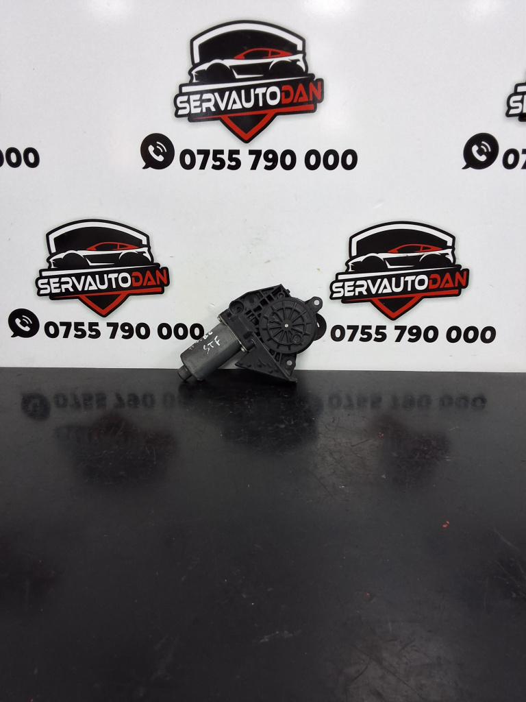 Motoras macara stanga fata Audi A4 (2001-2004) [8E2, B6] 1.9 Motorina 2004, 0130821765