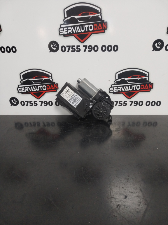 Motoras macara stanga fata Audi A4 (2004-2008) [8EC, B7] 1.9 Motorina 2007, 8E2959801F