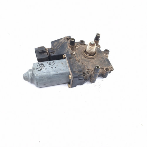 Motoras Macara Stanga,fata Audi A4 B5 (8D) 1994 - 2001 0536001402, 113846113, 05071902