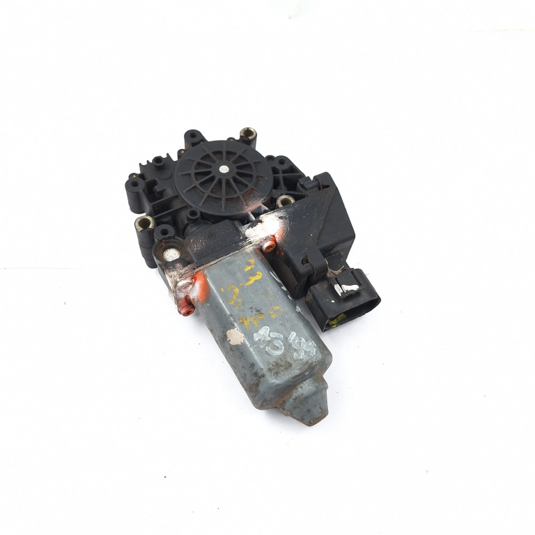 Motoras Macara Stanga,fata Audi A4 B5 (8D) 1994 - 2001 114188113, 05071902, 0536001402