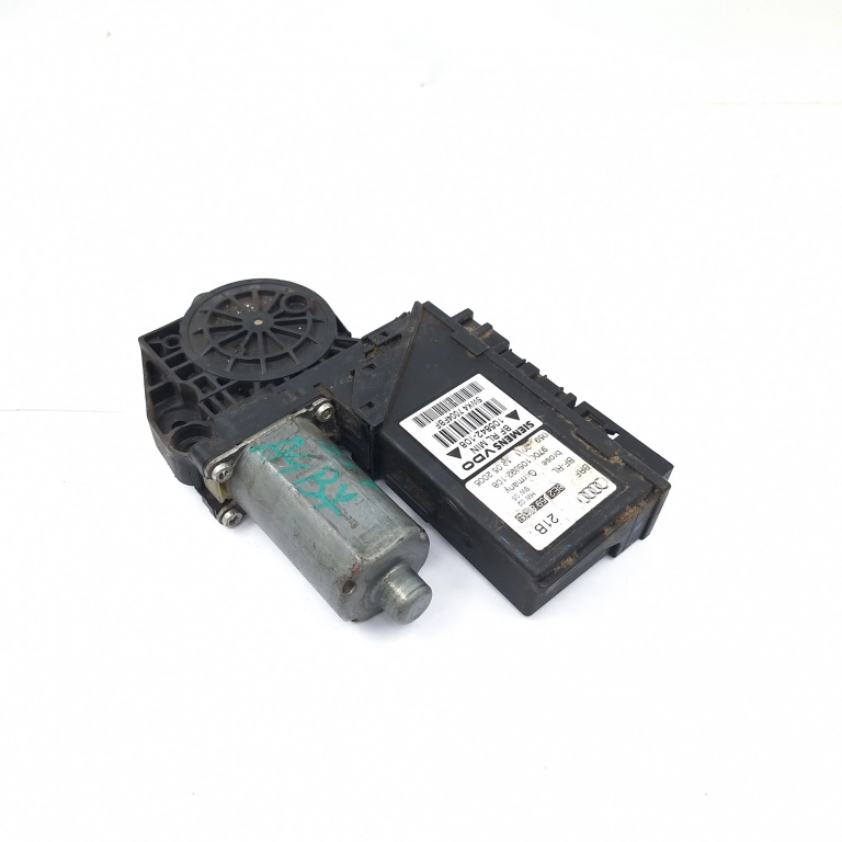 Motoras Macara Stanga Fata Audi A4 B7 (8E) 2004-2008 105842108, 9700105992108, 5Wk47004Fbf, 0130821765, 8E2959801B, 102237Xxx Bosch. Siemens Vdo, Brose