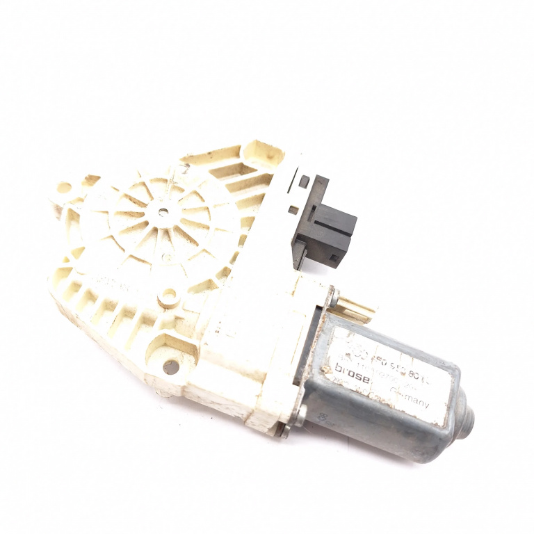 Motoras Macara Stanga,fata Audi A6 (4F, C6) 2004 - 2011 4F0959801C, 1101997001201, 0536010002, 053.60100.02, 997007200, 7746007020, 06900438, 13066285, 13066638
