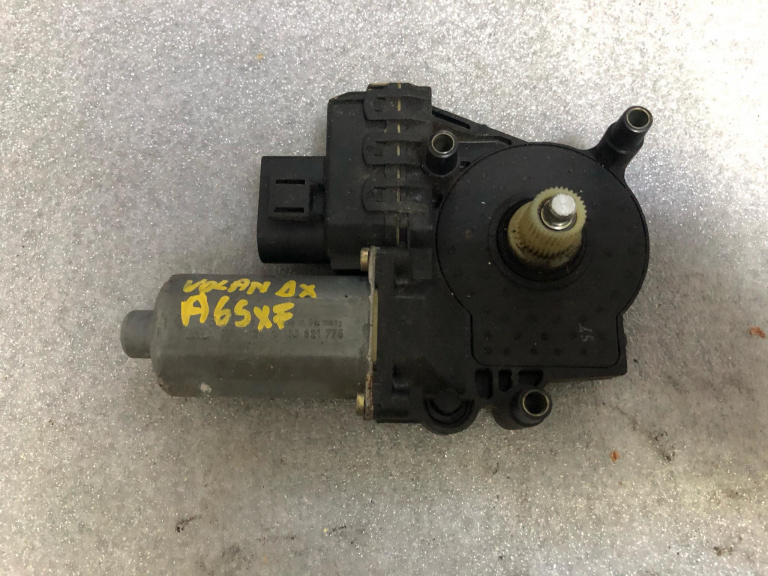 Motoras macara stanga fata audi a6 c5 0130821775
