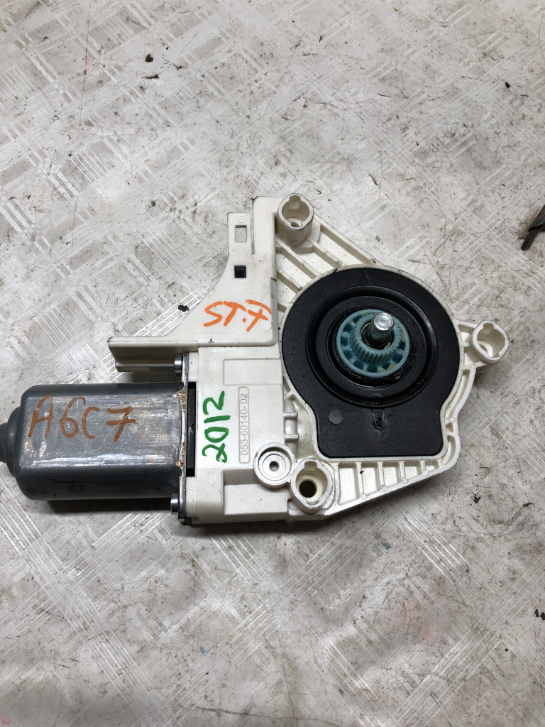 Motoras macara stanga fata Audi A6 C7 - Motorina 2012, 8K0959801B