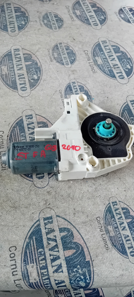 Motoras macara stanga fata Audi Q5 2010, 8K0959801B