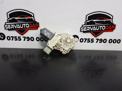 Motoras macara stanga fata BMW Seria 5 (2010-2017) [F10] 2.0 Motorina 2010, 7248171