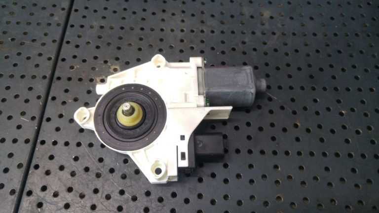 Motoras macara stanga fata dodge journey 962581100