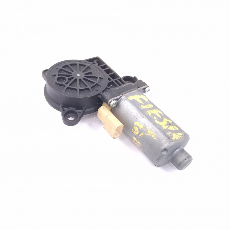 Motoras Macara Stanga,fata Ford FIESTA Mk 5 2002 - 2008 0130821938, 0 130 821 938