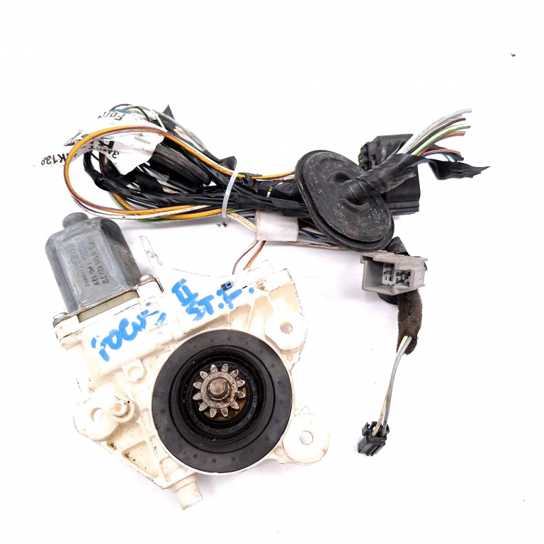 Motoras Macara Stanga Fata Ford Focus Mk 2 2005-2010 3M5T14K138, 4M5T14A389, 0130822217, 3M5T-14K138, 4M5T-14A389, Ee00E11868371000, 995208101, E521F, 0130822217, Ee00E-11868371-000 Brose