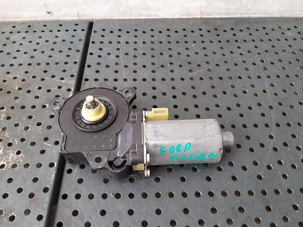 Motoras macara stanga fata ford fusion ju 0130821938