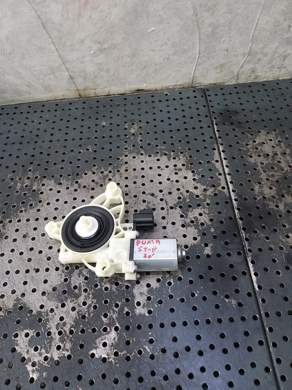 Motoras macara stanga fata ford puma j2k