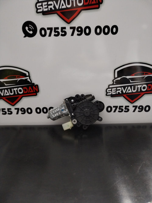 Motoras macara stanga fata Jeep Grand Cherokee 3 (2005-2010) 3.0 Motorina 2006, 04589171AB