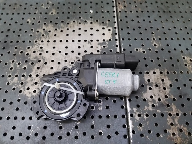 Motoras macara stanga fata kia ceed 1 403951a7 440850c 402055d