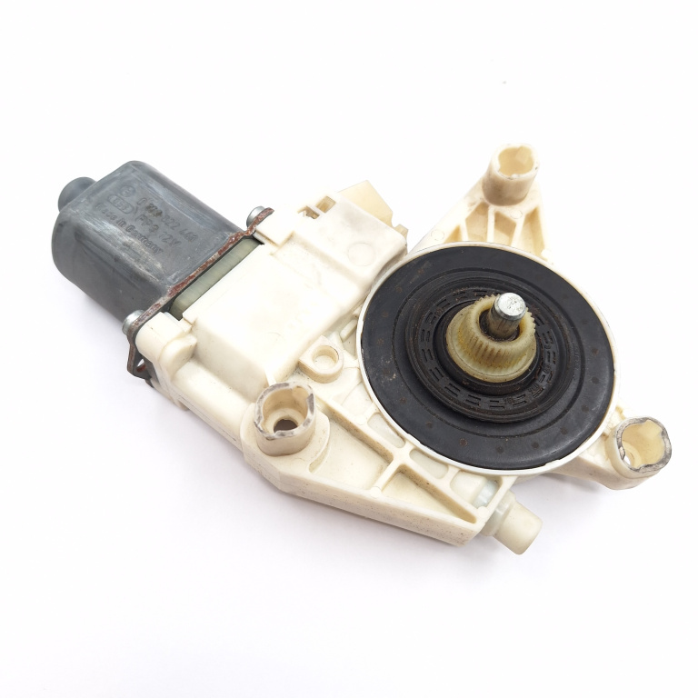 Motoras Macara Stanga,fata Mercedes-Benz C-CLASS (W204) 2007 - 2014 A2048200142, 0130822441, A 204820 01 42, 013082 24 41, 971133100, 971 133 100