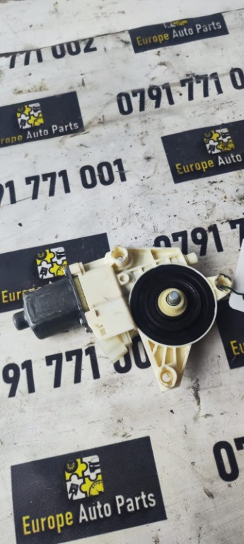 Motoras macara stanga fata Mercedes W204 2.2 CDI an 2012 cod A2048200642