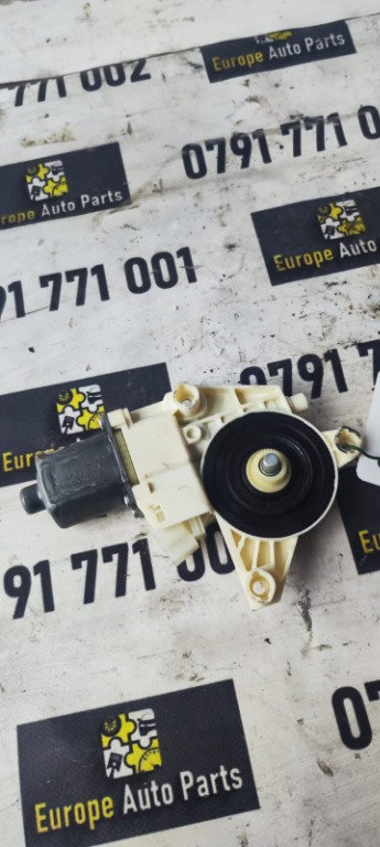 Motoras macara stanga fata Mercedes W204 2.2 CDI an 2012 cod A2048200642
