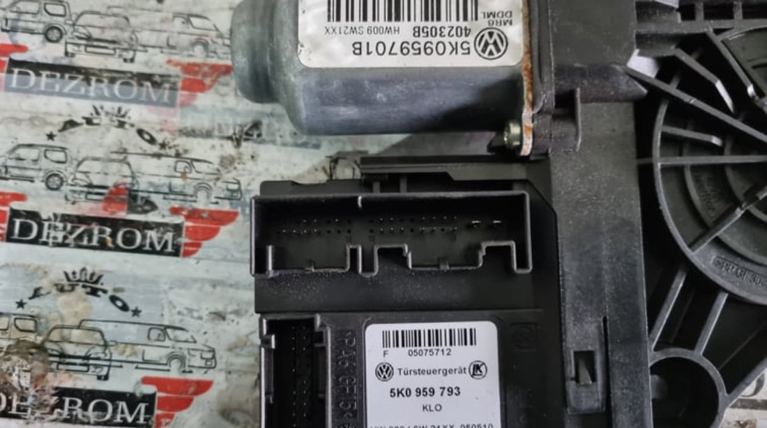 Motoras macara stanga fata + modul VW Golf 6 coduri : 5k0959701b / 5k0959793