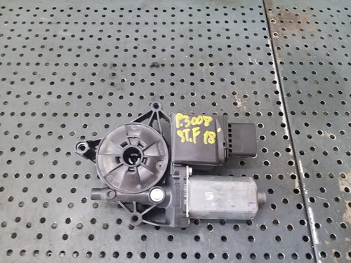 Motoras macara stanga fata peugeot 3008 2 9811848780 0130824069