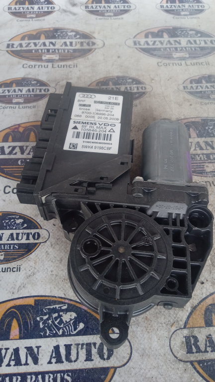 Motoras macara stanga fata Seat Exeo 2010, 105846204 / 8E2959801E