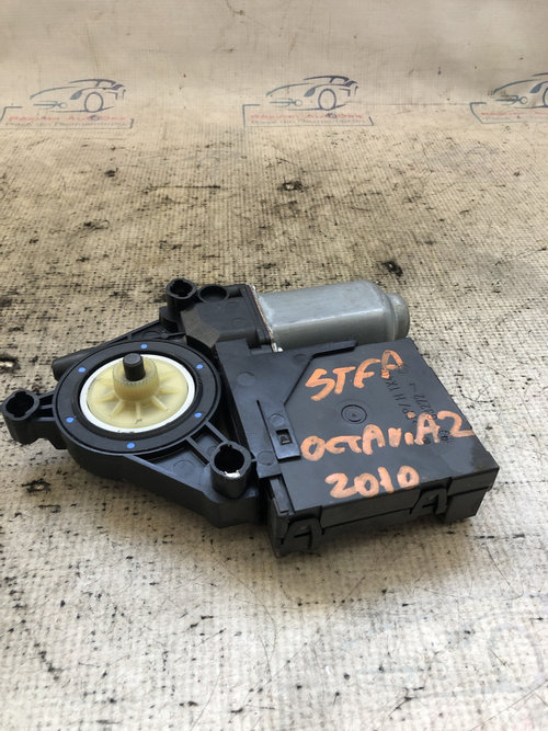 Motoras macara stanga fata Skoda Octavia 2 2010, 1T0959702D