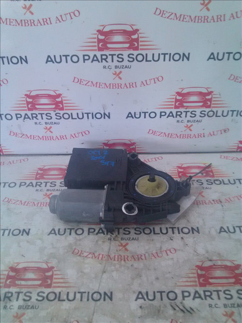Motoras macara stanga fata SKODA OCTAVIA 2 an fabr 2011