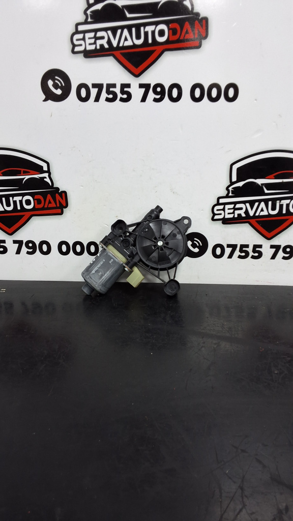 Motoras macara stanga fata Skoda Octavia 4 (2019->) 1.5 Benzina 2019, 5Q0959801B
