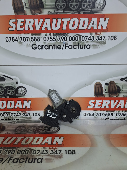 Motoras macara stanga fata Toyota Corolla (2001-2007) 1.8 Benzina 2007, 69820-0F010