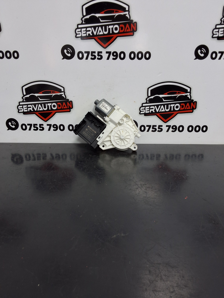 Motoras macara stanga fata Volkswagen Golf 5 Plus (2004-2008) 1.9 Motorina 2007, 5M1837401