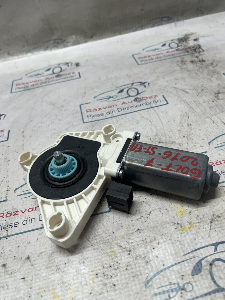 Motoras macara stanga fata Volkswagen Golf 7 1.6 2016, 5Q4959801B