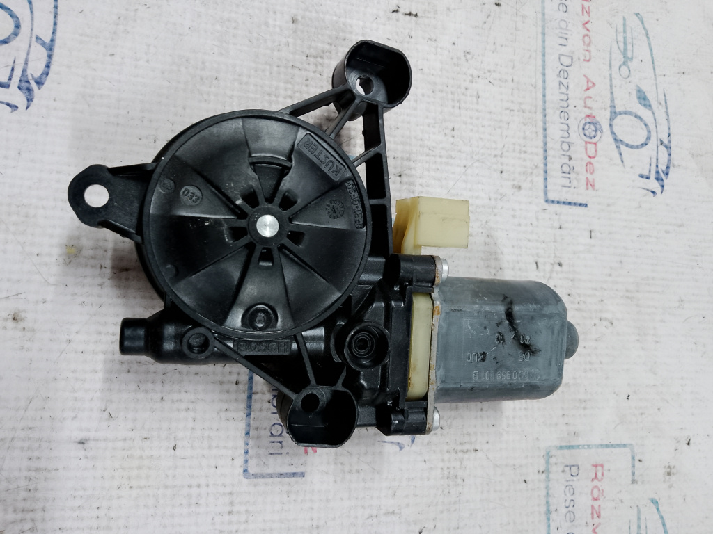 Motoras macara stanga fata Volkswagen Golf 7 2014, 5Q0959801B