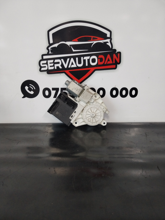 Motoras macara stanga fata Volkswagen Jetta 5 (2005-2010) 1.6 Motorina 2010, 3C0959793