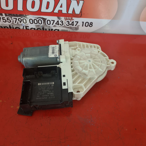 Motoras macara stanga fata Volkswagen Passat B6 3C (2005-2010) 2.0 Motorina 2006, 1K0959792M / 1K095...
