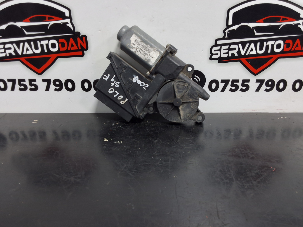 Motoras macara stanga fata Volkswagen Polo 4 facelift (2005-2009) 1.4 Motorina 2007, -