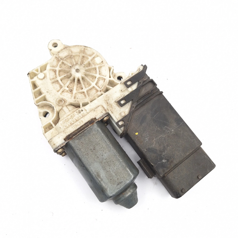 Motoras Macara Stanga Fata Vw Golf 4 1997-2004 1.4 16V Benzina 101435202, 05076460, S26060598, 119433, 101387101, 7746002102, 0605811, 0536003502, 119433 Brose, Lk