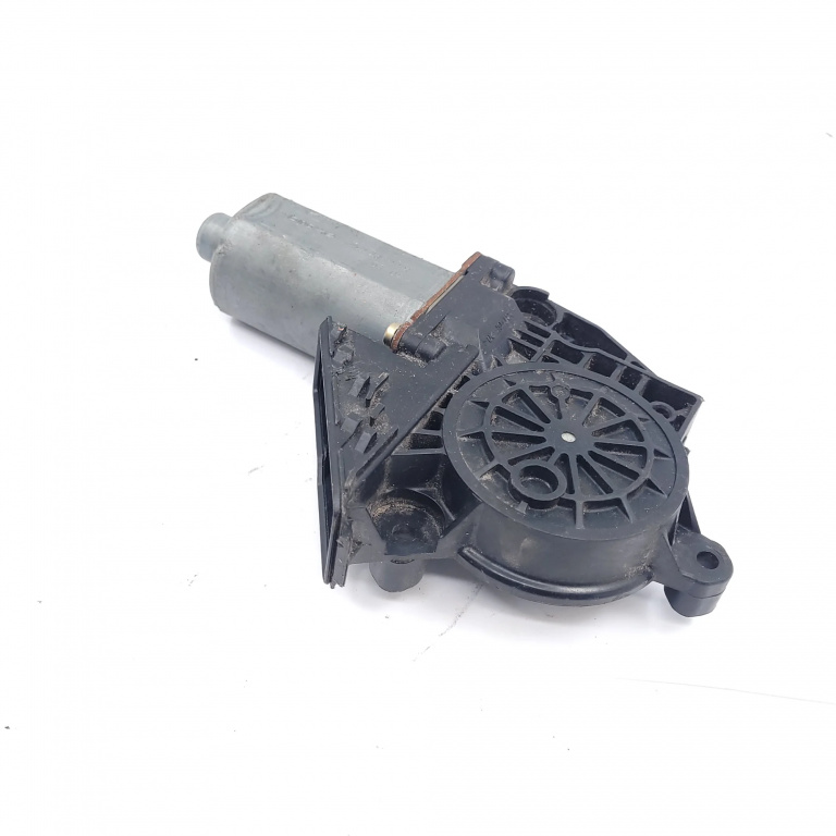 Motoras Macara Stanga,fata VW GOLF 4 1997 - 2004 0130821765, 0 130 821 765