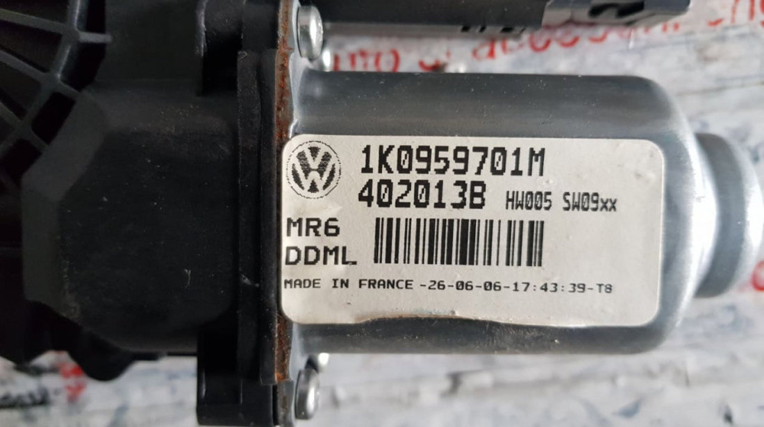 Motoras macara stanga fata VW Golf 5 cod piesa : 1K0959701M/1K0959793J